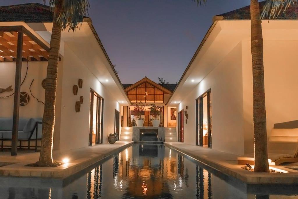 Villa Hakem Elegant And Modern 4 Bedrooms Villa Pool View Canggu  Exterior photo