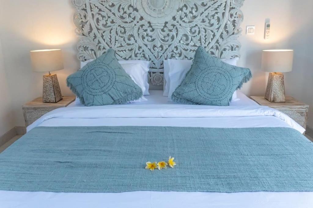 Villa Hakem Elegant And Modern 4 Bedrooms Villa Pool View Canggu  Exterior photo